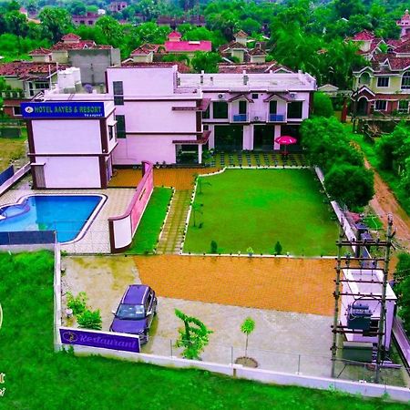 Hotel Aayes And Resort Shānti Niketan Exteriér fotografie